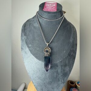 Elegant Silver and Purple Pendant Necklace